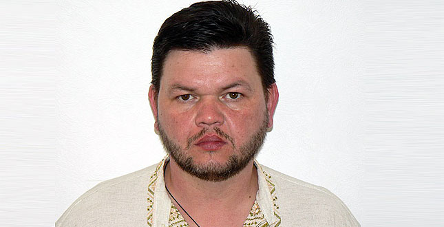 Павло Бригинець, депутат Київради, секретар Постійної комісії з питань культури та туризму: «Відомо, що Київ (і ми, кияни), хочемо позбутися символіки кривавого режиму. Проте під час обговорення ми звернули увагу, що ці символи є все ж об’єктами історії, які слід показувати нащадкам…»
